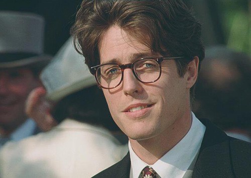 Nước súc miệng Homi làm sạch mảng bám răng, khử mùi hôi miệng Hugh Grant- hoàng tử phim lãng mạn trong những năm 1990