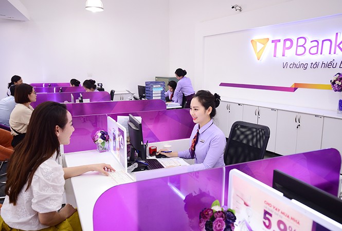 TPBank nằm trong Top 10 ngân hàng uy tín nhất Việt Nam 2019 TPBank được đánh giá là 1 trong 10 ngân hàng uy tín nhất Việt Nam hiện nay