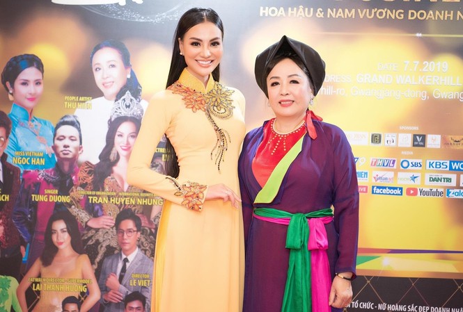 Dàn sao và khách mời danh tiếng hội tụ trong đêm chung kết Ms & Mr Asia Business Dàn sao và khách mời danh tiếng hội tụ trong đêm chung kết Ms & Mr Asia Business