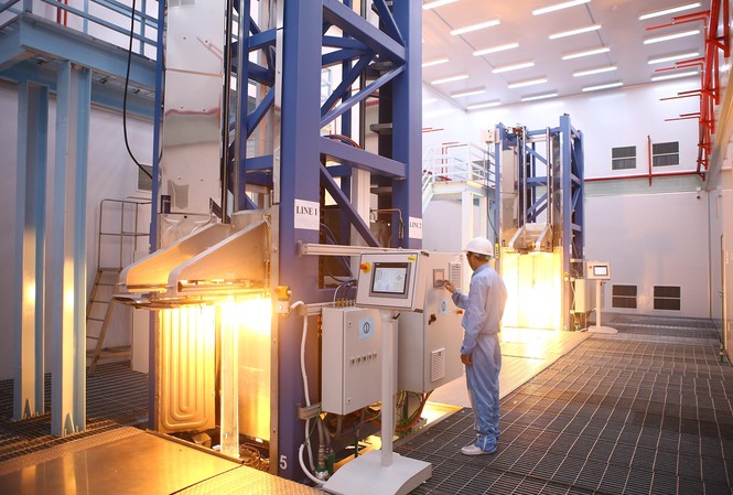 Việt Nam có nhà máy sản xuất sợi quang đầu tiên của khu vực Đông Nam Á Đây cũng là nhà máy đầu tiên của POSTEF áp dụng mô hình sản xuất thông minh, xưởng thông minh