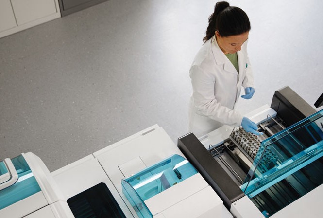 Roche được FDA cấp giấy phép cho giải pháp xét nghiệm tích hợp cobas pro Roche được FDA cấp giấy phép cho giải pháp xét nghiệm tích hợp cobas pro