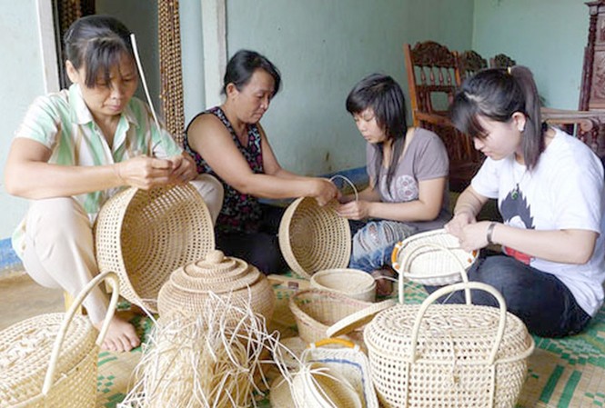 Trên 80% lao động nông thôn qua học nghề có việc làm Hiện, 80% lao động nông thôn qua học nghề có việc làm và thu nhập cao hơn.