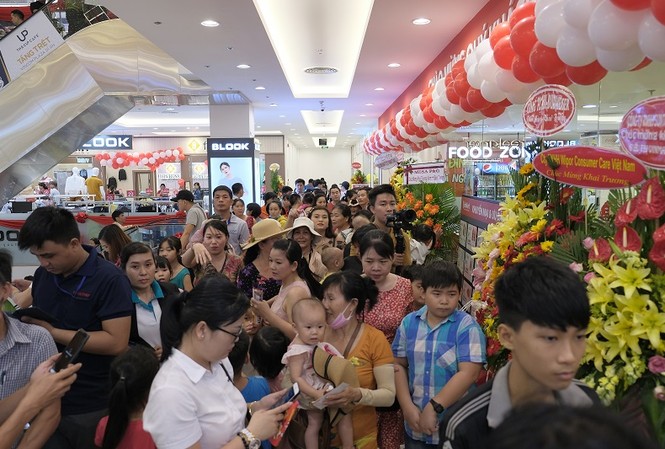 Vincom đầu tiên ở Bình Dương chính thức khai trương Vincom Plaza Dĩ An chính thức khai trương mang đến trải nghiệm mới cho người dân tỉnh Bình Dương