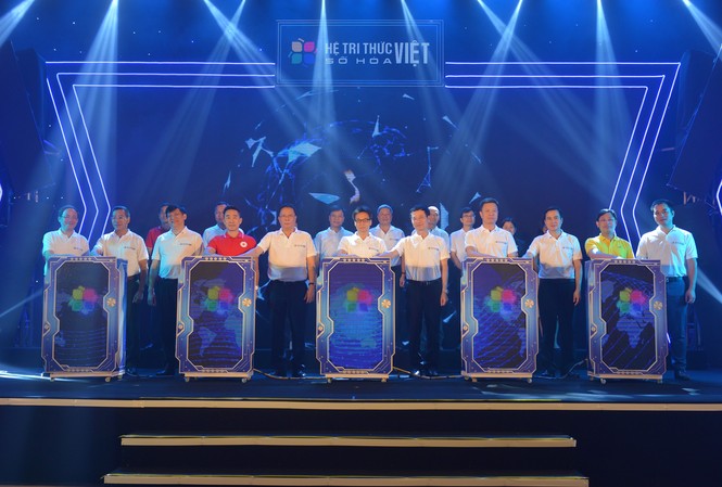 Hệ tri thức Việt số hóa: Hướng tới một hạ tầng số Hệ tri thức Việt số hóa: Hướng tới một hạ tầng số