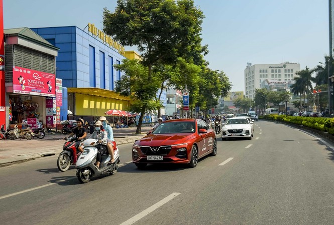 Thấy gì từ việc VinFast bất ngờ công bố cơ cấu giá thành xe? Thấy gì từ việc VinFast bất ngờ công bố cơ cấu giá thành xe?