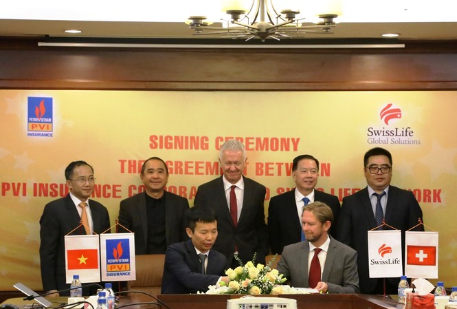 Lễ ký thỏa thuận hợp tác giữa bảo hiểm PVI và Swiss Life Network Lễ ký thỏa thuận hợp tác giữa bảo hiểm PVI và Swiss Life Network