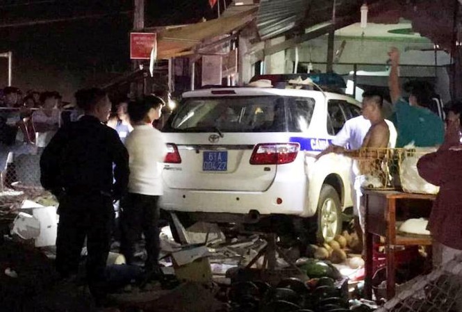 Cán bộ CSGT gây tai nạn ở Bình Dương sẽ bị xử lý thế nào? Cán bộ CSGT gây tai nạn ở Bình Dương sẽ bị xử lý thế nào?