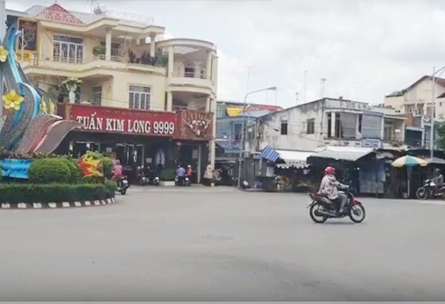 Lấy đất quy hoạch công viên làm trạm ép rác, dân đồng loạt phản đối Lấy đất quy hoạch công viên làm trạm ép rác, dân đồng loạt phản đối