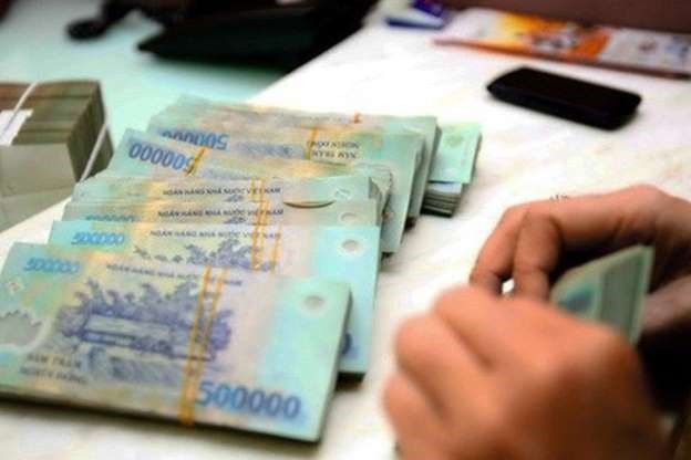 Vì sao lãi suất ngân hàng liên tục tăng? Vì sao lãi suất ngân hàng liên tục tăng?