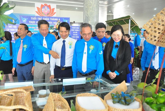 Anh Trương Minh Hoàng tái đắc cử Chủ tịch Hội LHTN Việt Nam tỉnh Hậu Giang Anh Trương Minh Hoàng tái đắc cử Chủ tịch Hội LHTN Việt Nam tỉnh Hậu Giang