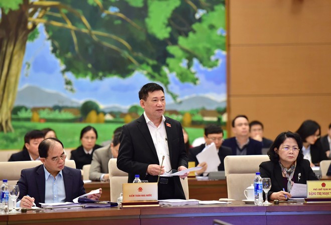 Có nên trao quyền xử phạt cho kiểm toán? Tổng KTNN Hồ Ðức Phớc phát biểu trước UBTVQH, ngày 11/3. Ảnh: Như Ý