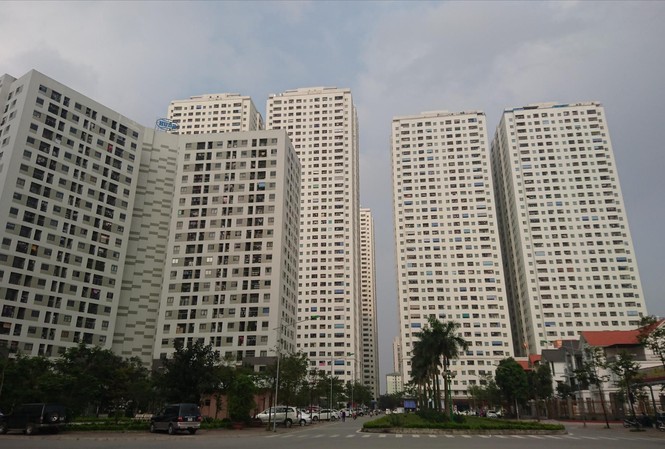Tầng lánh nạn, gian lánh nạn chung cư: Quy định xong để đó Hàng loạt chung cư cao tầng ở Linh Đàm (Hoàng Mai, Hà Nội) cao trên 100m nhưng không hề có không gian lánh nạn theo Tiêu chuẩn Quốc gia về nhà ở
Ảnh: Như Ý