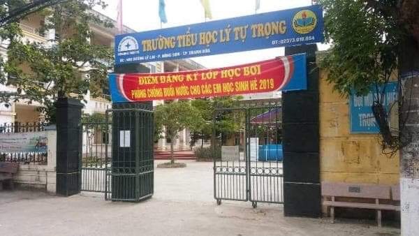 Một giáo viên bị đình chỉ công tác để điều tra về hành vi lừa đảo Một giáo viên bị đình chỉ công tác để điều tra về hành vi lừa đảo