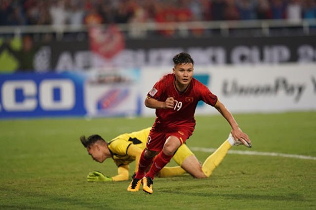 VIDEO: Tuyển Việt Nam vào chung kết AFF Cup 2018 sau 10 năm chờ đợi VIDEO: Tuyển Việt Nam vào chung kết AFF Cup 2018 sau 10 năm chờ đợi