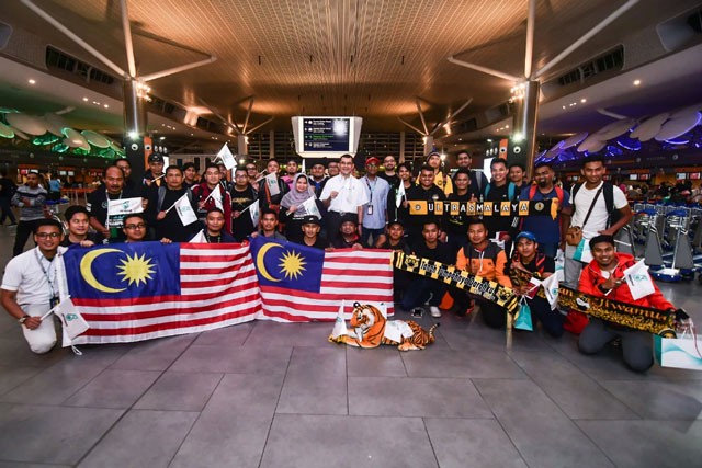 345 CĐV Malaysia tới Hà Nội cổ vũ chung kết AFF Cup 345 CĐV Malaysia tới Hà Nội cổ vũ chung kết AFF Cup