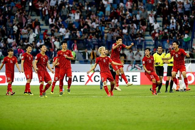 Fox Sports ca ngợi bản lĩnh của tuyển Việt Nam Fox Sports ca ngợi bản lĩnh của tuyển Việt Nam
