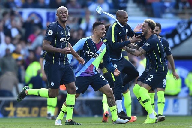 Choáng với tiền thưởng của các đội bóng Ngoại hạng Anh Man City vô địch Premier League mùa 2018/19.