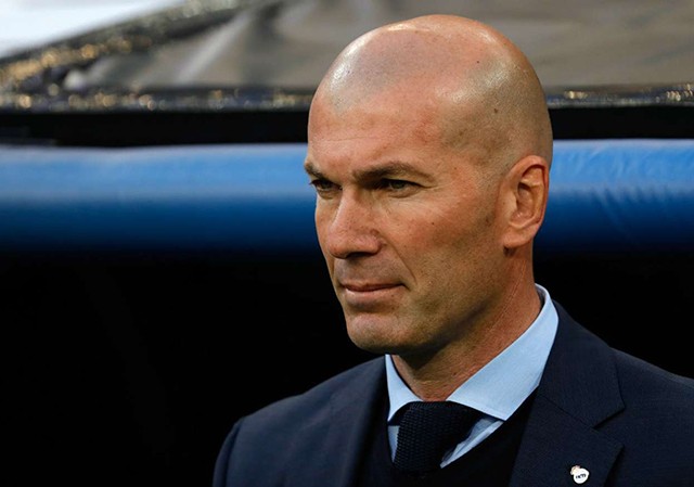 HLV Zidane tức tốc về quê vì hung tin từ người thân HLV Zidane về quê vì anh trai qua đời