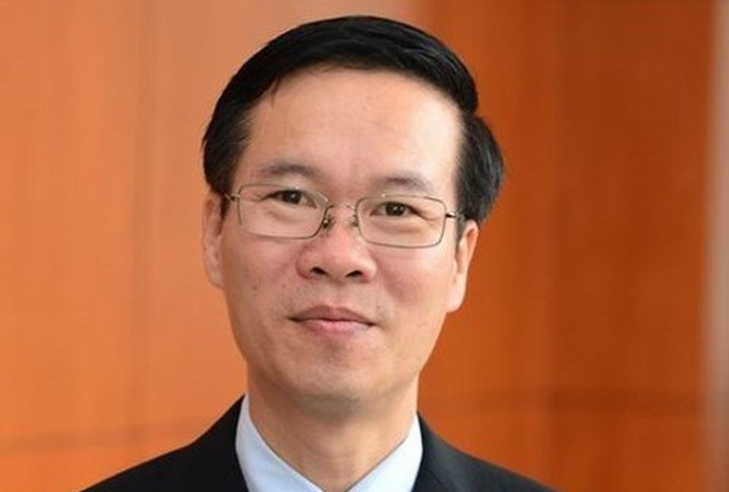 Không để thế lực thù địch lợi dụng, chiếm lĩnh truyền thông xã hội* Không để thế lực thù địch lợi dụng, chiếm lĩnh truyền thông xã hội*