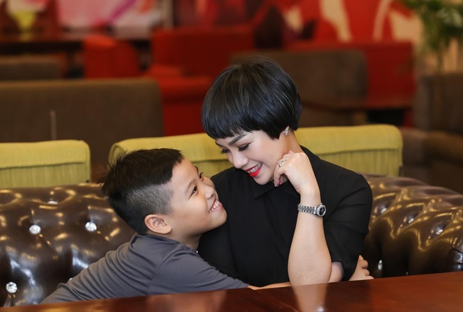 Ngọc Khuê: 'Ở vậy nuôi con cũng hay mà' Ngọc Khuê và con trai thân nhau như hai người bạnẢnh: NVCC
