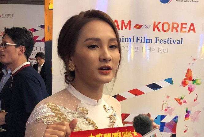 Nghệ sỹ Việt Nam, Hàn Quốc mong chờ Việt Nam vô địch Nữ diễn viên Bảo Thanh tin chắc Việt Nam vô địch. Ảnh: L.A