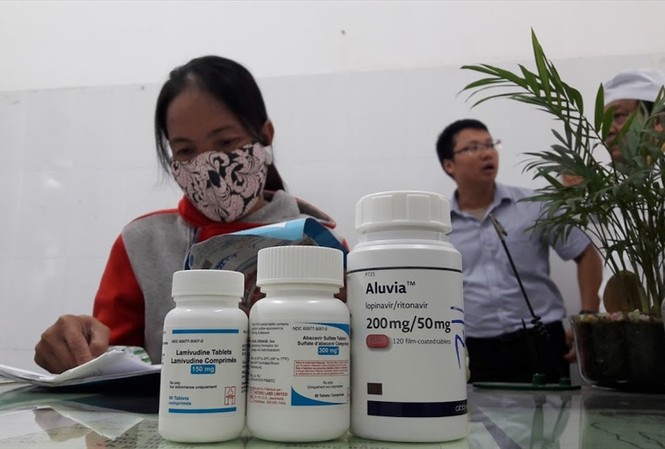 Việt Nam là nước dẫn đầu thế giới về tỉ lệ thành công trong điều trị HIV Việt Nam là nước duy nhất huy động nguồn lực trong nước thông qua bảo hiểm y tế để chi trả cho các dịch vụ điều trị HIV. Ảnh minh họa.
