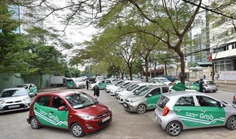 Bộ Giao thông 'tuýt còi' xe Grab hoạt động trái phép Grab bị "tuýt còi" khi hoạt động tại các địa phương chưa được cấp phép.