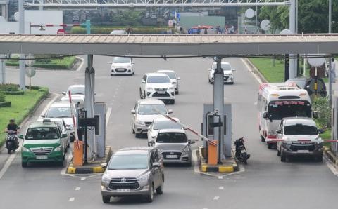 Ô tô ra vào sân bay sẽ không bị thu phí ACV sẽ phải miễn phí với ô tô ra vào sân bay trong thời gian ngắn.