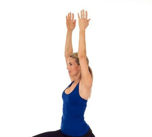 Tập yoga 5 phút mỗi sáng giúp giảm cân hiệu quả Ảnh minh họa: Internet