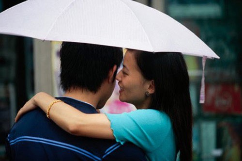 Chồng có con riêng với tình cũ vì “bị bỏ bùa mê, thuốc lú“ Ảnh minh hoạ: Internet