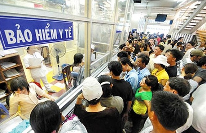 Lương tăng, mức đóng và quyền lợi hưởng BHYT sẽ thế nào? Ảnh minh hoạ: Internet