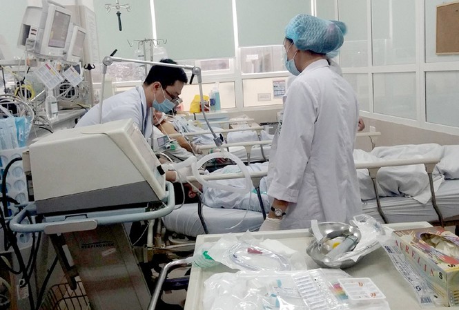 Hơn 40 bệnh nhân đột quỵ nhập viện mỗi ngày vì rét Điều trị cho bệnh nhân bị đột quỵ tại Bệnh viện Bạch Mai, Hà Nội. Ảnh: Internet
