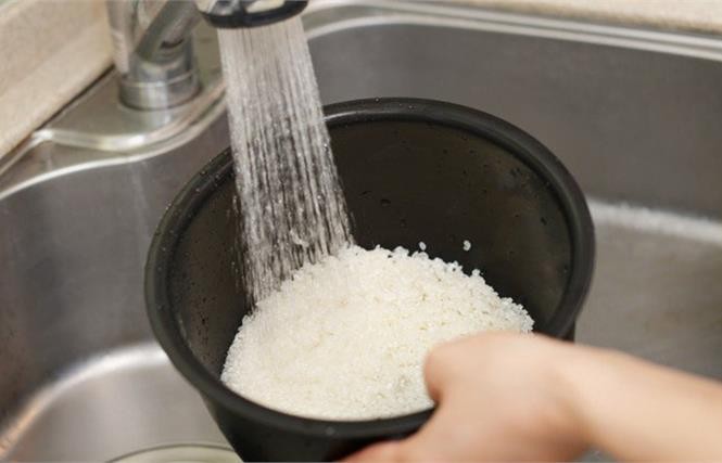 Nấu cơm kiểu này vừa mất hết chất, vừa rước đủ bệnh vào người Ảnh minh họa: Internet