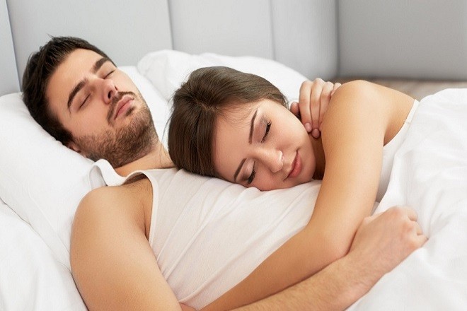 Tan ca đêm, vợ chết lặng thấy chồng say giấc cùng gái xinh hàng xóm Ảnh minh họa: Internet