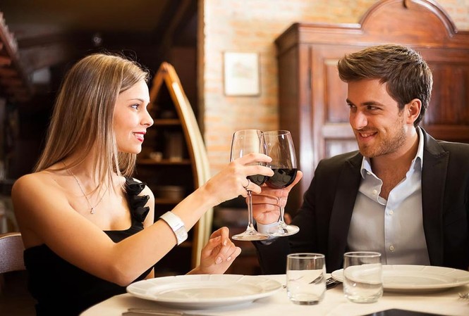 Vợ trẻ hết chối vì chồng bắt tại trận sếp cũ vào tận phòng ngủ để... 'chăm' Ảnh minh họa: Internet