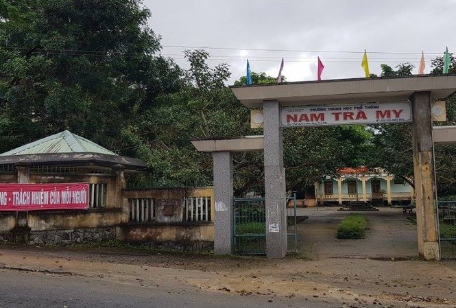 Tin mới vụ nam sinh lớp 12 bị đâm tử vong trong ký túc xá Trường THPT Nam Trà My