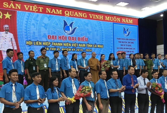 Thanh niên Cà Mau yêu nước, xung kích, sáng tạo, hội nhập, phát triển Thanh niên Cà Mau yêu nước, xung kích, sáng tạo, hội nhập, phát triển