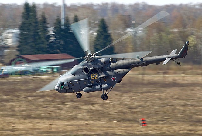 Mi-8 phóng tên lửa tấn công 'kẻ thù' ở vùng núi Kyrgyzstan Mi-8MTV-5 của Không quân Nga