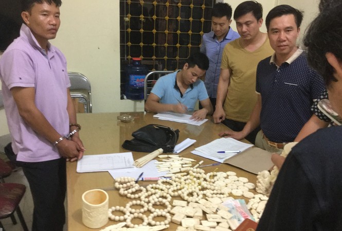 Cảnh sát căng mình chống buôn lậu dịp Tết Cảnh sát căng mình chống buôn lậu dịp Tết
