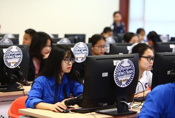 Chinh phục IELTS tại Hội thi ‘Olympic tiếng Anh học sinh, sinh viên toàn quốc’ Những thí sinh đầu tiên tham gia Hội thi: "Olympic tiếng Anh học sinh, sinh viên toàn quốc" lần thứ III, năm 2019. Ảnh: Bảo Anh