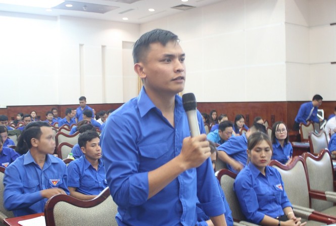 Các bạn trẻ Đắk Nông chia sẻ kinh nghiệm làm giàu tại Hội nghị kết nối ngân hàng, chuyên gia nông nghiệp với thanh niên làm kinh tế giỏi và tổng kết hoạt động nhận ủy thác cho vay vốn năm 2019.