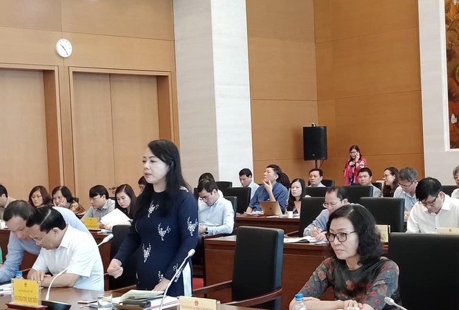 Vì sao Bộ Y tế vẫn “loay hoay” với y tế cơ sở? Bộ trưởng Y tế Nguyễn Thị Kim Tiến tại phiên giải trình