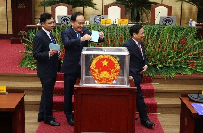 HĐND lấy phiếu: Trên 50% 'tín nhiệm thấp' có thể xin từ chức Hội đồng nhân dân thành phố Hà Nội và các tỉnh, thành khác sẽ lấy phiếu tín nhiệm các chức danh chủ chốt