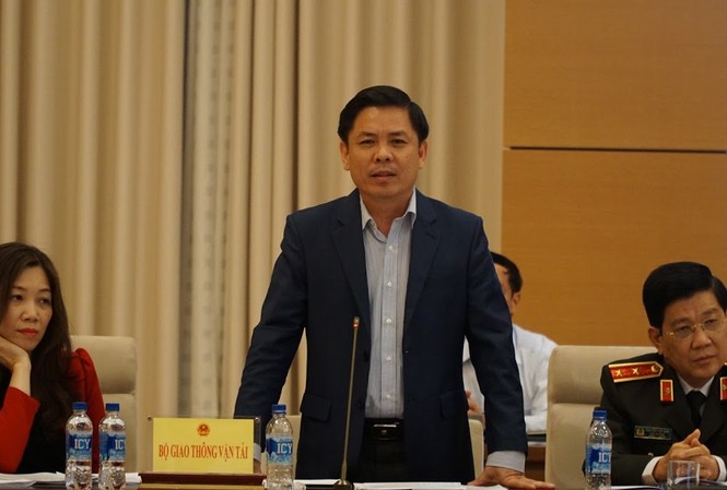Bộ trưởng GTVT: Sẽ họp kiểm điểm về thu phí không dừng Bộ trưởng GTVT Nguyễn Văn Thể tại phiên giải trình