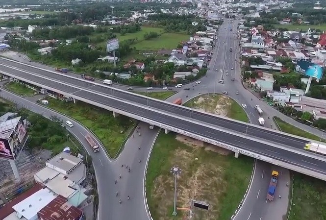 Bộ trưởng GTVT: Sắp đấu thầu quốc tế 8 dự án trên cao tốc Bắc Nam Bộ GTVT khẳng định tiến độ tổng thể dự án cao tốc Bắc Nam vẫn bảo đảm