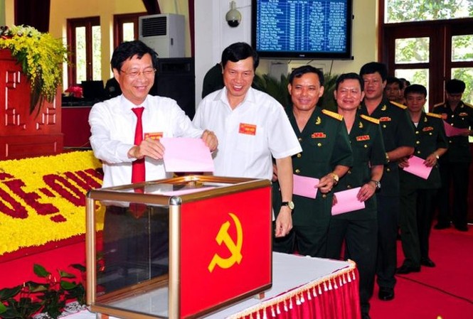 Quy trình 5 bước lựa chọn nhân sự tái cử và lần đầu tham gia cấp ủy Thực hiện quy trình 5 bước lựa chọn nhân sự tái cử và lần đầu tham gia cấp ủy nhiệm kỳ 2020 - 2025