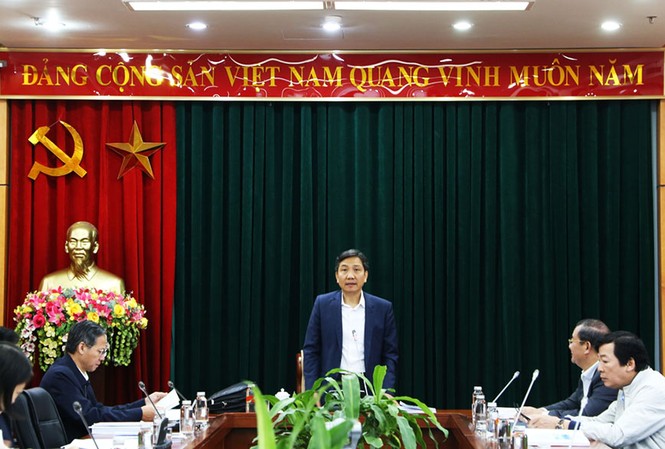 Quảng Ngãi đề xuất chính quyền một cấp tại huyện đảo Lý Sơn Thứ trưởng Bộ Nội vụ Trần Anh Tuấn làm việc với tỉnh Quảng Ngãi