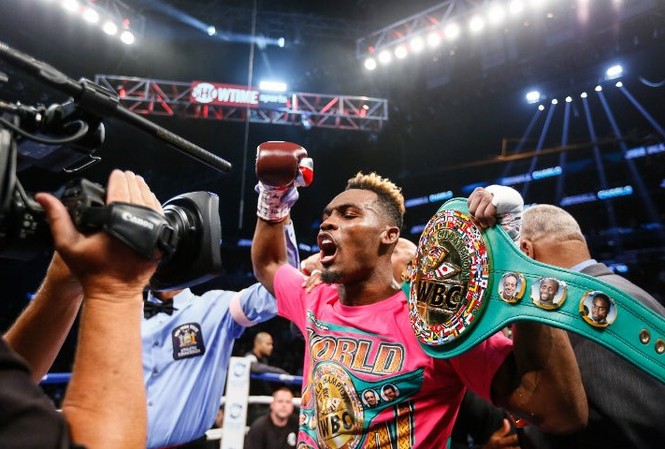 Knock-out đối thủ sau 3 phút, Jermell bảo vệ thành công đai WBC Knock-out đối thủ sau 3 phút, Jermell bảo vệ thành công đai WBC