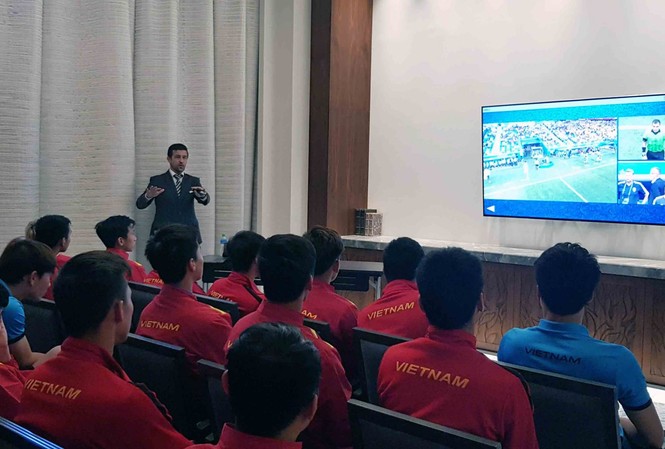 Đấu Nhật Bản, tuyển Việt Nam 'học' công nghệ VAR Đấu Nhật Bản, tuyển Việt Nam 'học' công nghệ VAR