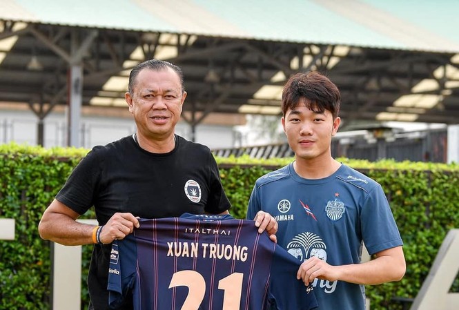 Lộ số áo của tiền vệ Xuân Trường ở CLB Buriram United Lộ số áo của tiền vệ Xuân Trường ở CLB Buriram United